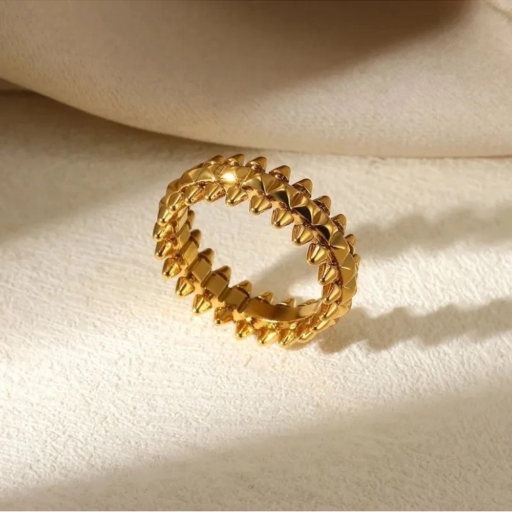 CLASH DE GOLD RING - Picture 3 of 3
